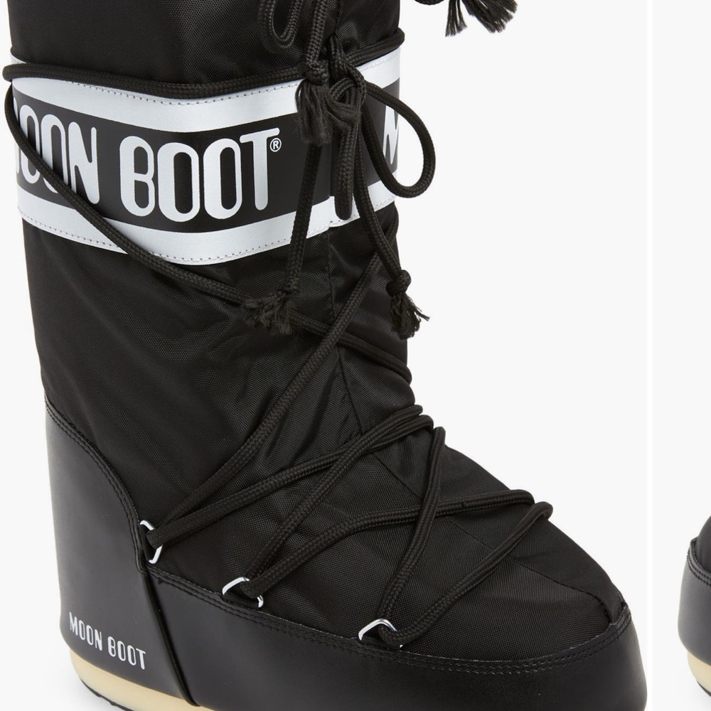 Moon Boots